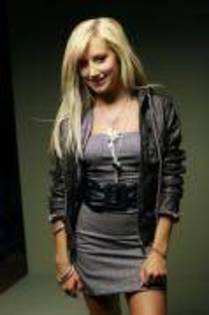 HZNGDNINQXPCINLPNKX - Ashley tisdale
