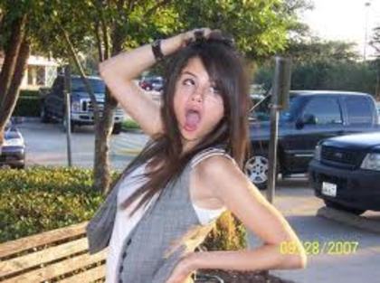 POZA RARA CU SELLY 15 - Poze rare cu Selena Gomez