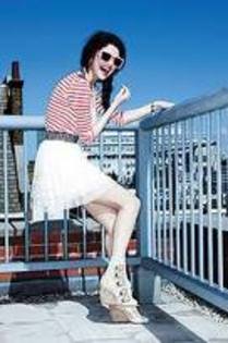 POZA RARA CU SELLY 37