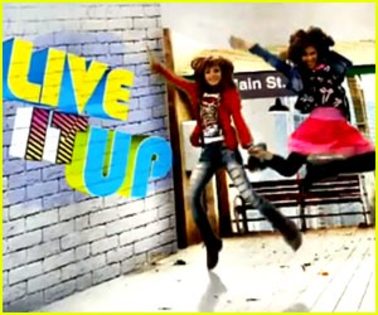 bella-thorne-shake-up-promo