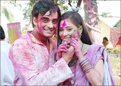 11-23angad-hasiya1 - SAPNA BABUL KA BIDAAI HOLI PIX