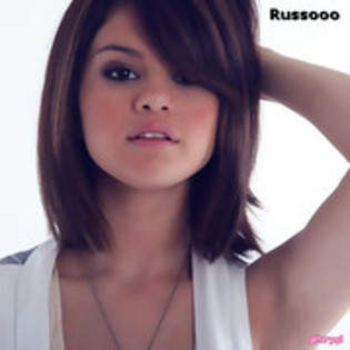 30822484_KNJOWDFCD - selena gomez