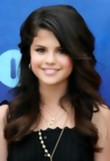 30822570_UKFWNWSLK - selena gomez