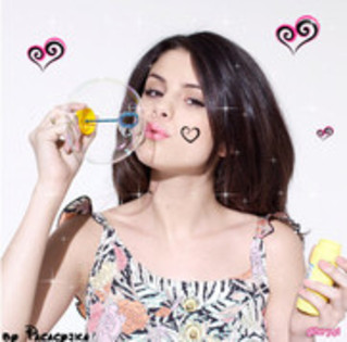 30822702_WPECWXYFF - selena gomez