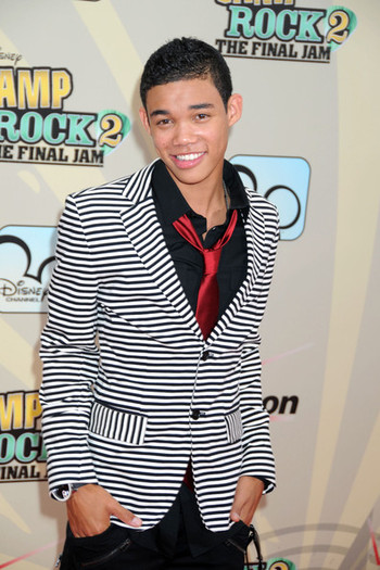 Roshon+Fegan+Premiere+Camp+Rock+2+Final+Jam+8UPkgbPwlLbl - Cateva PoZe Cu RoShOn FeGaN