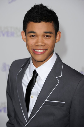 Roshon+Fegan+Premiere+Paramount+Pictures+Justin+-seF0k5PJoOl - Cateva PoZe Cu RoShOn FeGaN