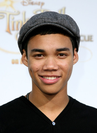 Roshon+Fegan+Screening+Disney+Tinker+Bell+55wAwNL34eKl