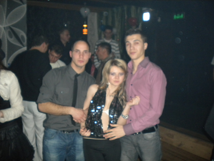 Lma Amy 013 - Club MAGOO S cartierul Malu Spart