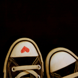 shoes-heart - 0000-Ziua indragostitilor