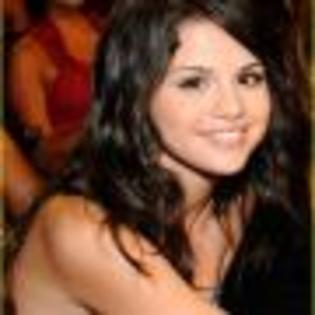Selena_Gomez_1247633558_3 - selena gomez