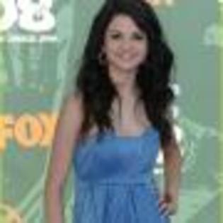 Selena_Gomez_1247633660_3 - selena gomez