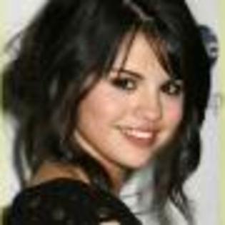 Selena_Gomez_1247633731_1 - selena gomez