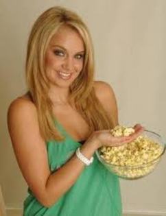 imagesCAQIEE9S - Tiffany Thornton