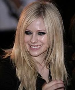 200px-Avril_Lavigne_cropped2 - About -  Avril -  Lavigne - by -  Wikipedia