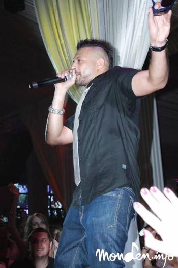 111690 - POZE SEAN PAUL