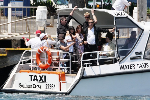 Vanessa+Hudgens+Ashley+Tisdale+Zac+Vanessa+i-L--gta_LEl