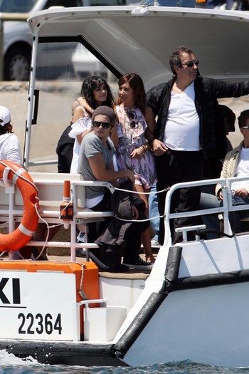 Vanessa+Hudgens+Ashley+Tisdale+Zac+Vanessa+QqBPE-zT3Pll
