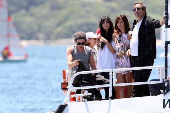 Vanessa+Hudgens+Ashley+Tisdale+Zac+Vanessa+s4Tu-qM418Nl