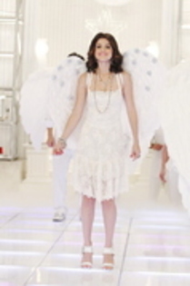 wizards of waverly place dancing with angels (2)