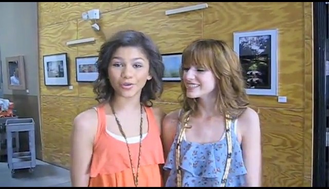 bscap0091 - 0 Bella Thorne and Zendaya Bop Photo Shoot-Screencaps0