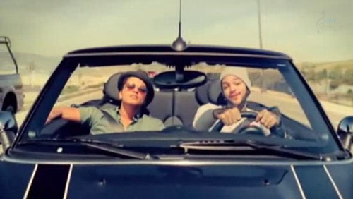 Travie-McCoy-feat-Bruno-Mars-Billionaire-Music-video