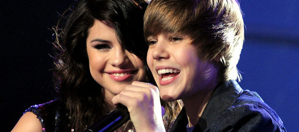 selena-gomez-y-justin-bieber-de-tour