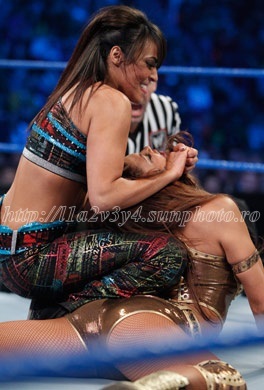 sd5 - eve torres vs layla