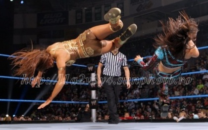normal_sd8 - eve torres vs layla