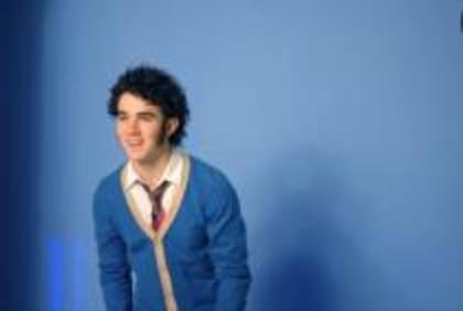 XRKJMFTDWBZIOSBUMJK - kevin jonas