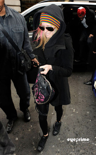 normal_avril_eyeprime_42