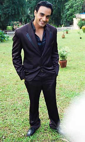 060110042035_angad_hasija
