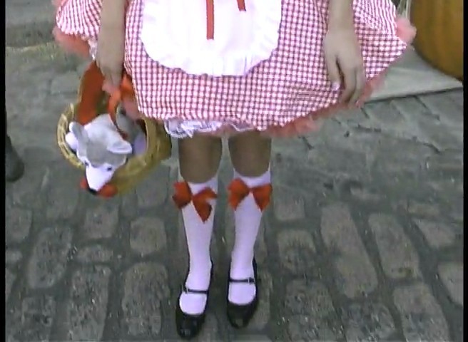 bscap0061 - 0 Bella Thorne transforms into Little Red Riding Hood-ScreenCaps 0