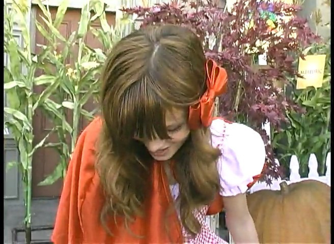bscap0109 - 0 Bella Thorne transforms into Little Red Riding Hood-ScreenCaps 0