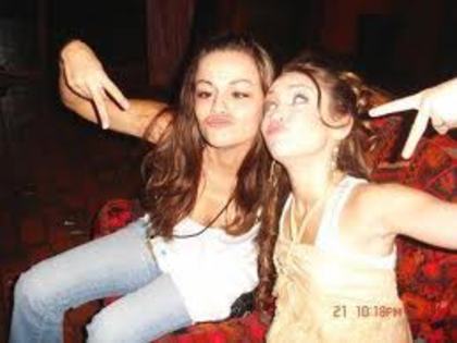 MILEY RARA 14 - Poze rare cu Miley Cyrus 2