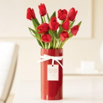 Red%20tulips%20bouquet - flori si cafea123