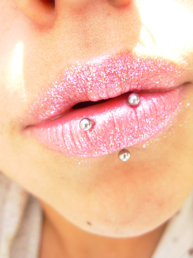Sparkly_lips