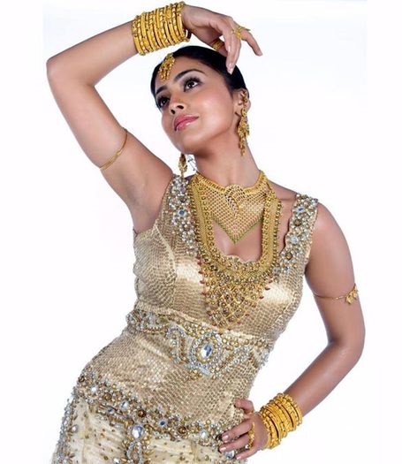 fashin-in-india-traditional-clothes-pictures-7 - Podoabe indiene1