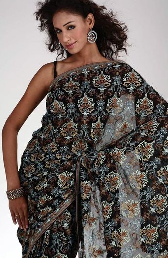 fashin-in-india-parsi-sarees-prized-possessions-pictures-42