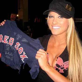 61817_112746762120306_100001549484584_99325_1419491_n