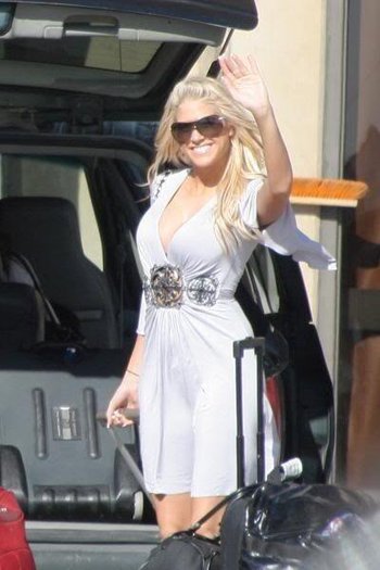 62799_112340475494268_100001549484584_97438_7465294_n