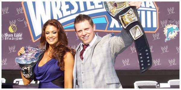 182608_146367168757204_112791928781395_283032_341380_n - wrestlemania XXVII conferance Miami Florida