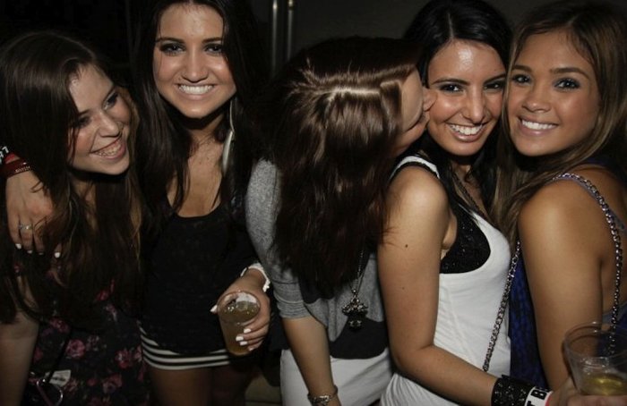 63866_106877979376634_100001632983439_56216_3194562_n - Nicole Anderson