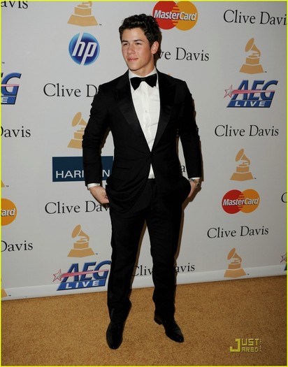 Nick-Jonas-Grammy-2011-nick-jonas-19270223-958-1222 - Nick Jonas Grammy 2011