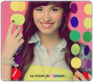 30590645_RWHCGTEVP - Demi Lovato