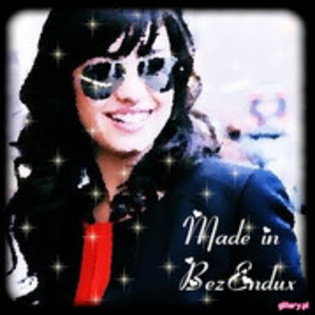 30590893_VCZMMBWXL - Demi Lovato