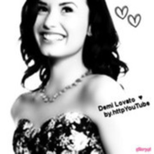 30591971_CMPQEPUWG - Demi Lovato