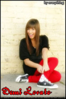 30592150_QDHHUXOWU - Demi Lovato