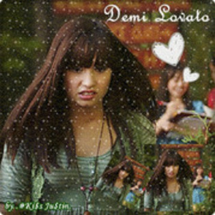 30611340_NACQOTHJF - Demi Lovato