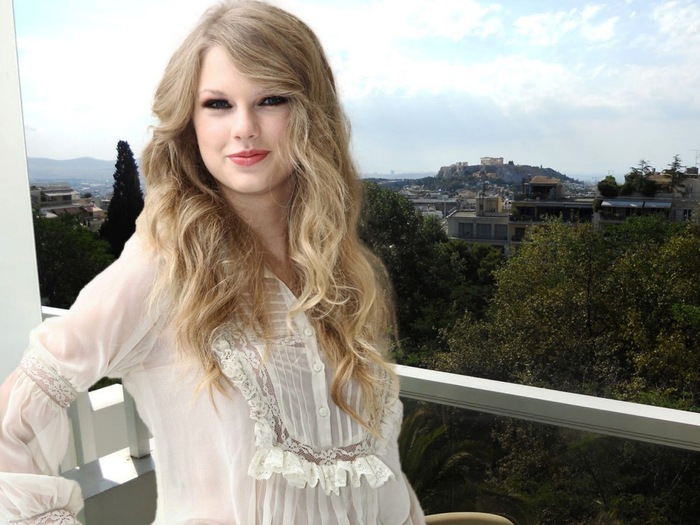 Lovely-Taylor-Wallpaper-taylor-swift-18344985-1024-768 - 4 TaylorSwiftFanNr1