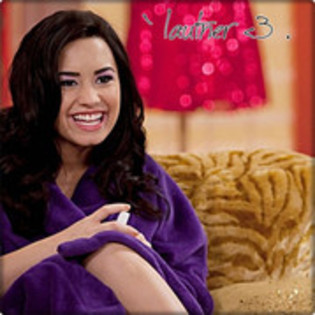 30655015_DKLYVPHLQ - Demi Lovato